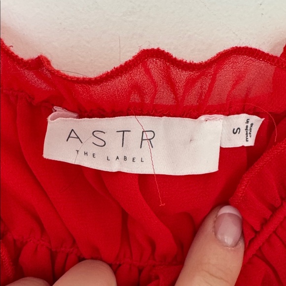 ASTR The Label Shirred Crop Tank, Red - Size S - Picture 4 of 6